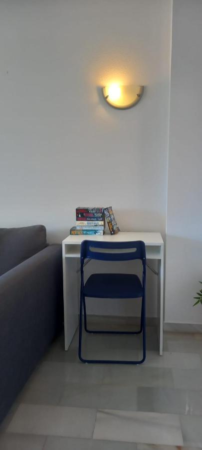 Апартаменты Carihuela Un Dormitorio Junto Al Mar Торремолинос Экстерьер фото