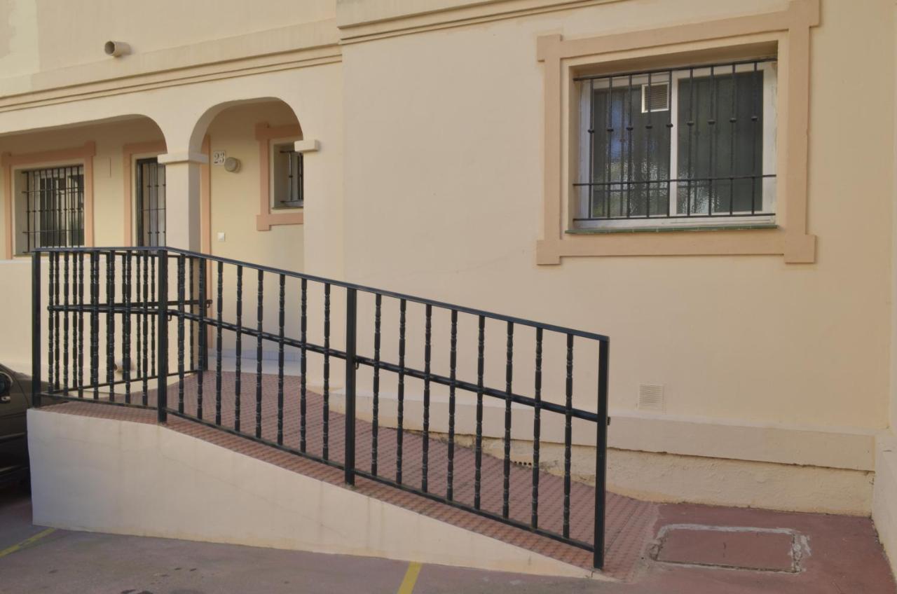 Апартаменты Carihuela Un Dormitorio Junto Al Mar Торремолинос Экстерьер фото